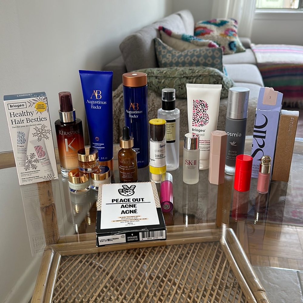 Gently used or brand new skin care favs 💗